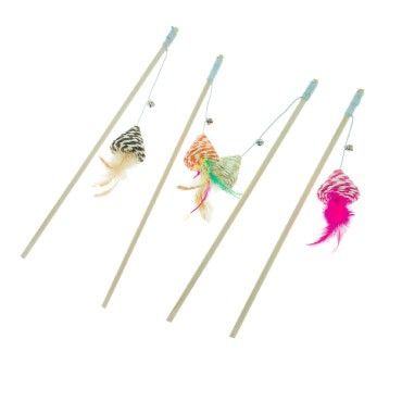 CANE WITH SISAL CONE AND FEATHERS