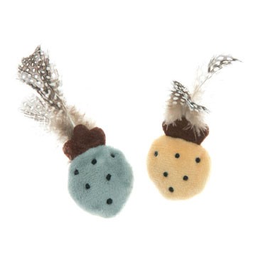SET OF TWO HEARTS WITH FEATHERS