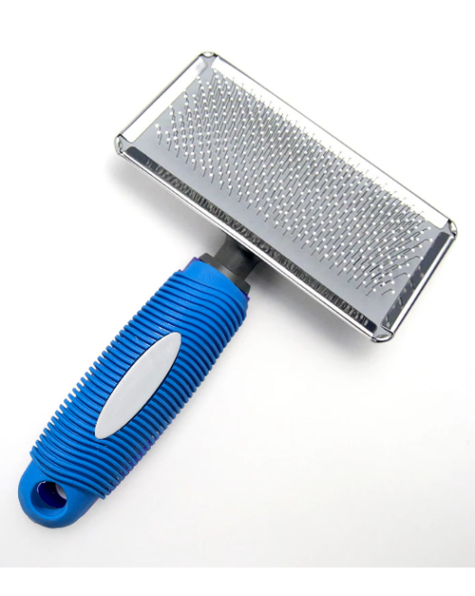Essential Grooming Tools Brush Blue (s)