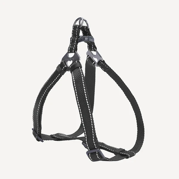 Dogness Challenger V-Shaped Harness Black M